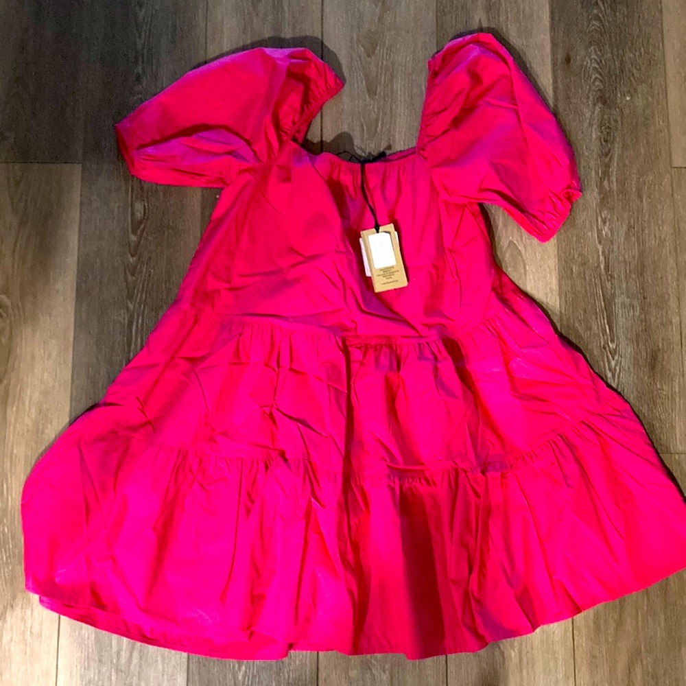 Women’s dress - sz large - bright pink and flowy!